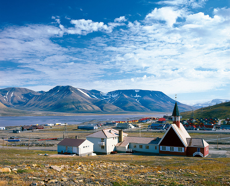 5_Longyearbyen_S__picberky_kopie-1417-800-600-100