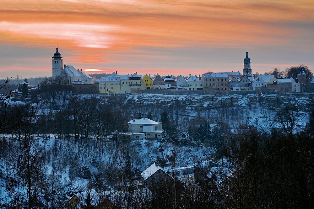 5_NM_za__pad_RET_ve__tev_kopie-657-1100-800-100-c