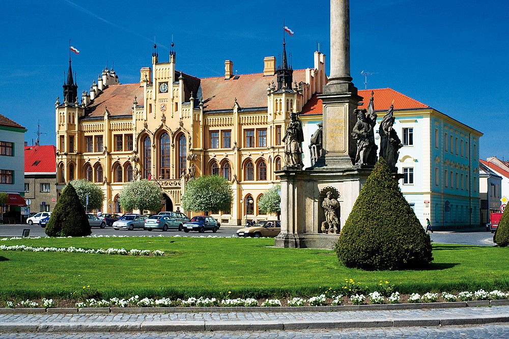 21_N_Bydzov_radnice_kopie-739-1100-800-100-c